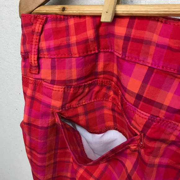 Lee Red Plaid Shorts - Picture 8 of 16